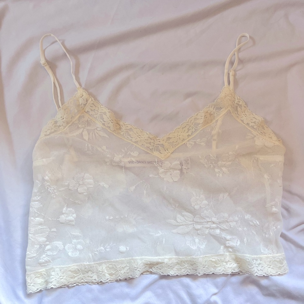 Vintage 1990’s Victoria’s Secret lace camisole size small